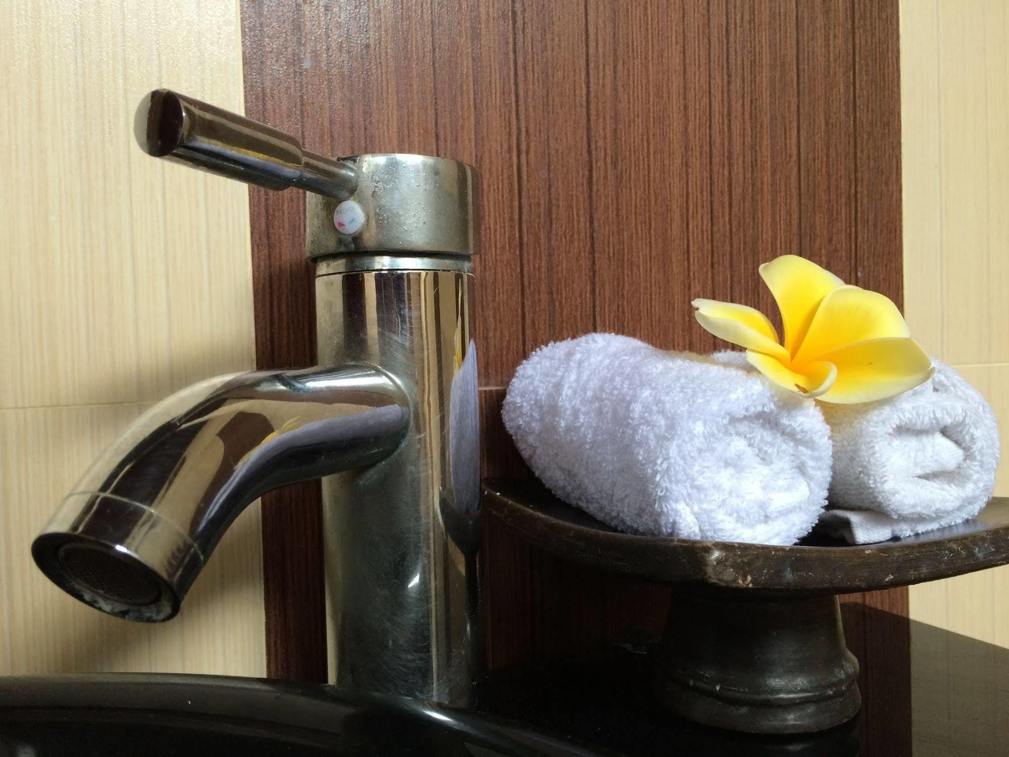 Uma Dewi Guest House Ubud Esterno foto