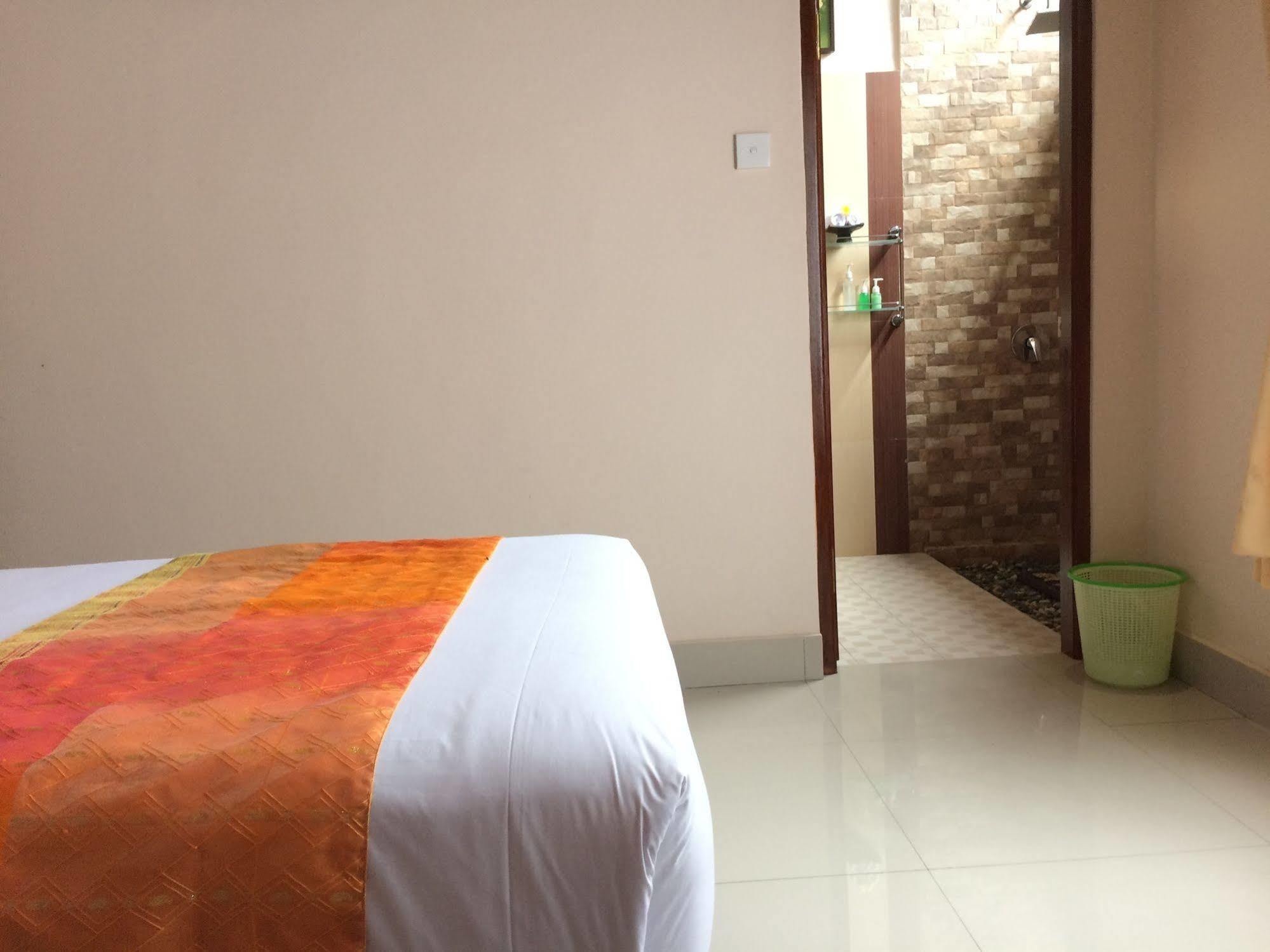 Uma Dewi Guest House Ubud Esterno foto
