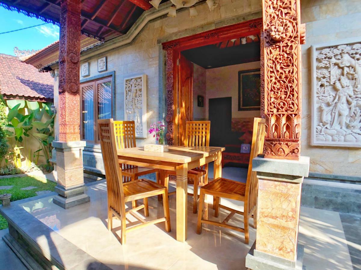 Uma Dewi Guest House Ubud Esterno foto