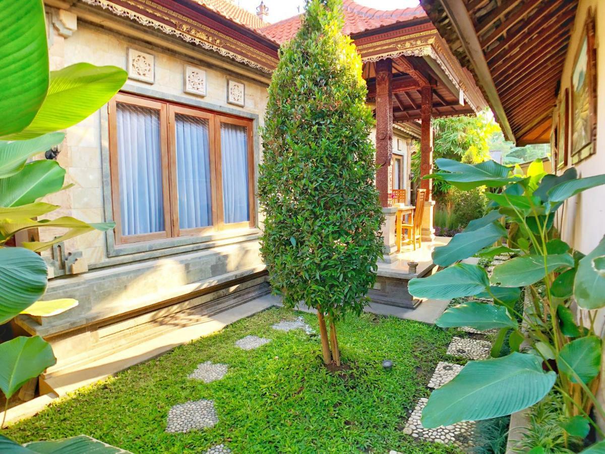 Uma Dewi Guest House Ubud Esterno foto